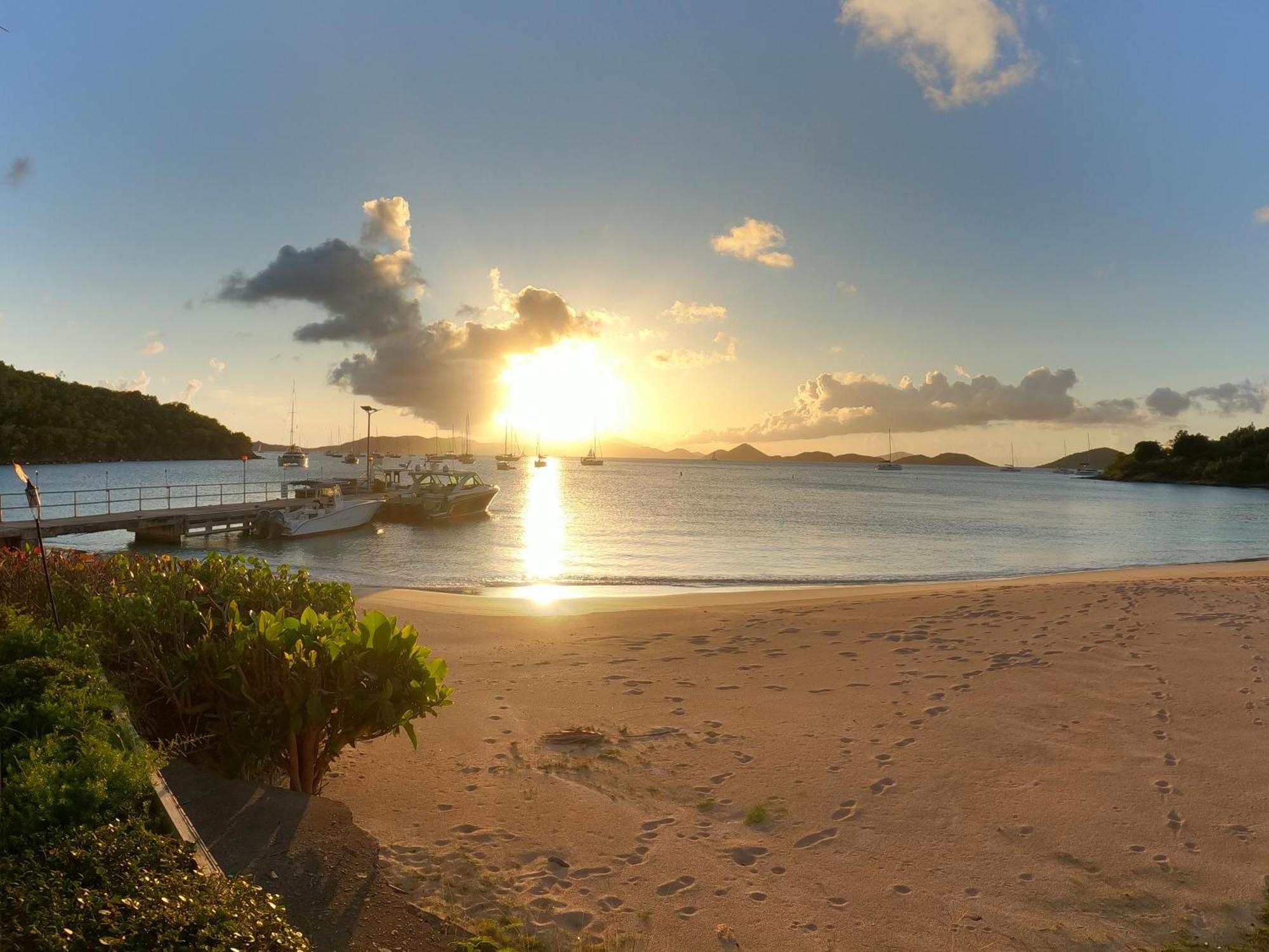 Beautiful Honeymoon Suite At Sunset Serenade Cruz Bay Екстер'єр фото